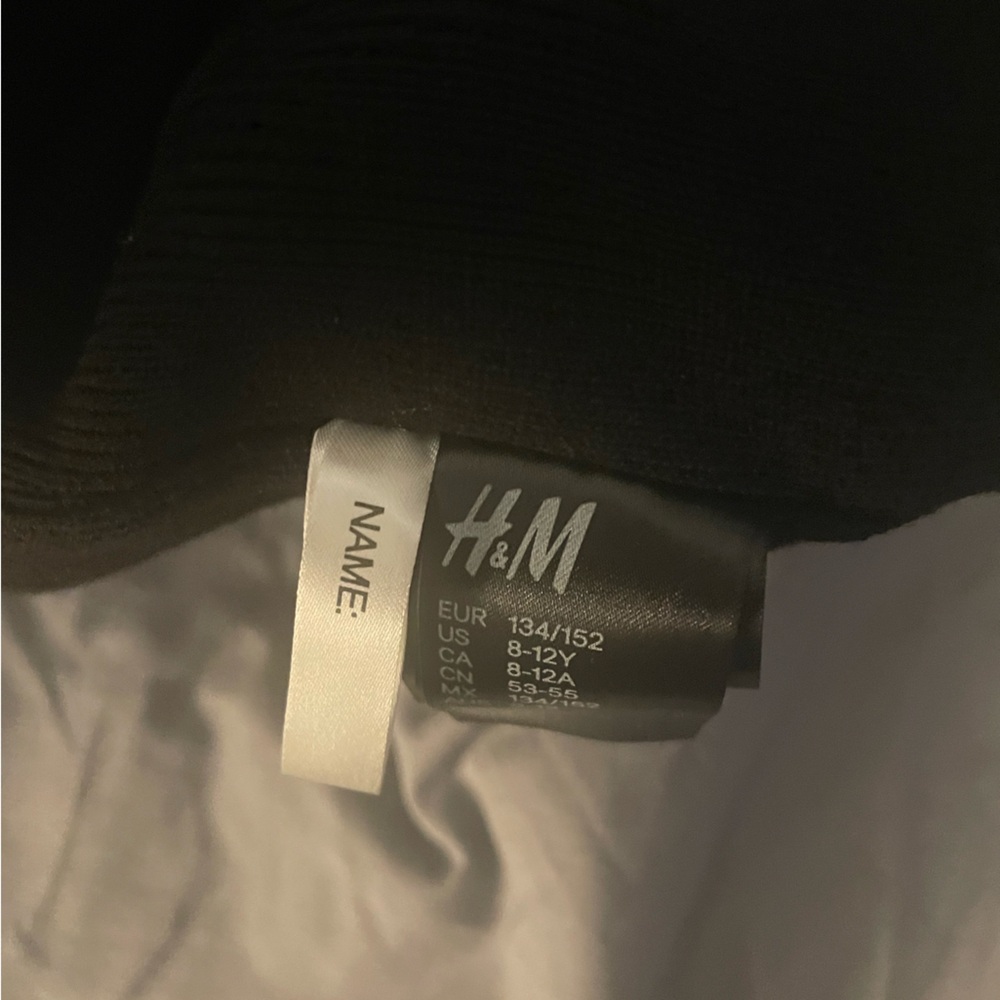 H&M Skull Beanie Hat - Picture 2 of 2